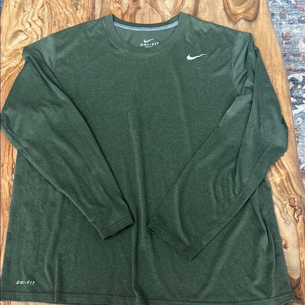 Nike Men's Green Dri-FIT Shirt size men's xl